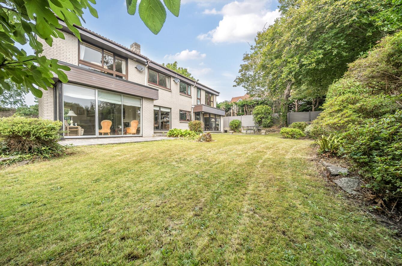 Warborough Close, Llanelli, SA15 3LH